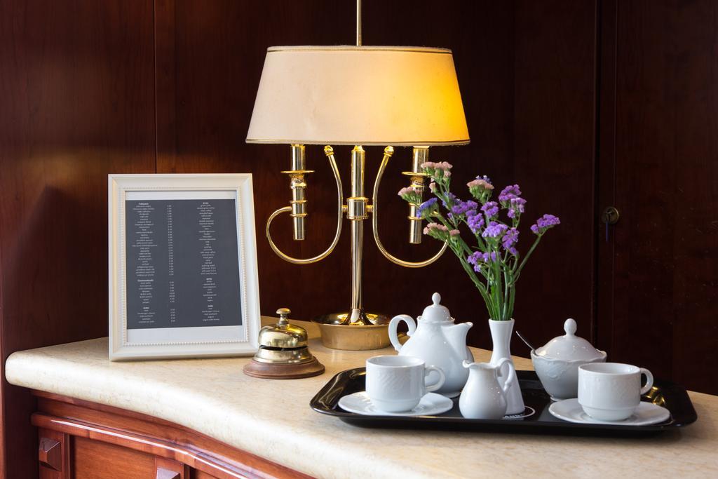 יואנינה Alexios Hotel מראה חיצוני תמונה